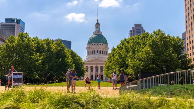 Old Courthouse in St Louis: Stand Where History Happened